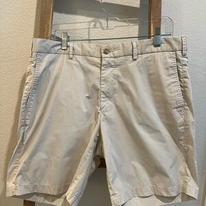 Peter Millar Light Beige Men's Crown Comfort Shorts 34
